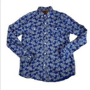 ⭐️Urban Outfitters Men’s Button Down⭐️